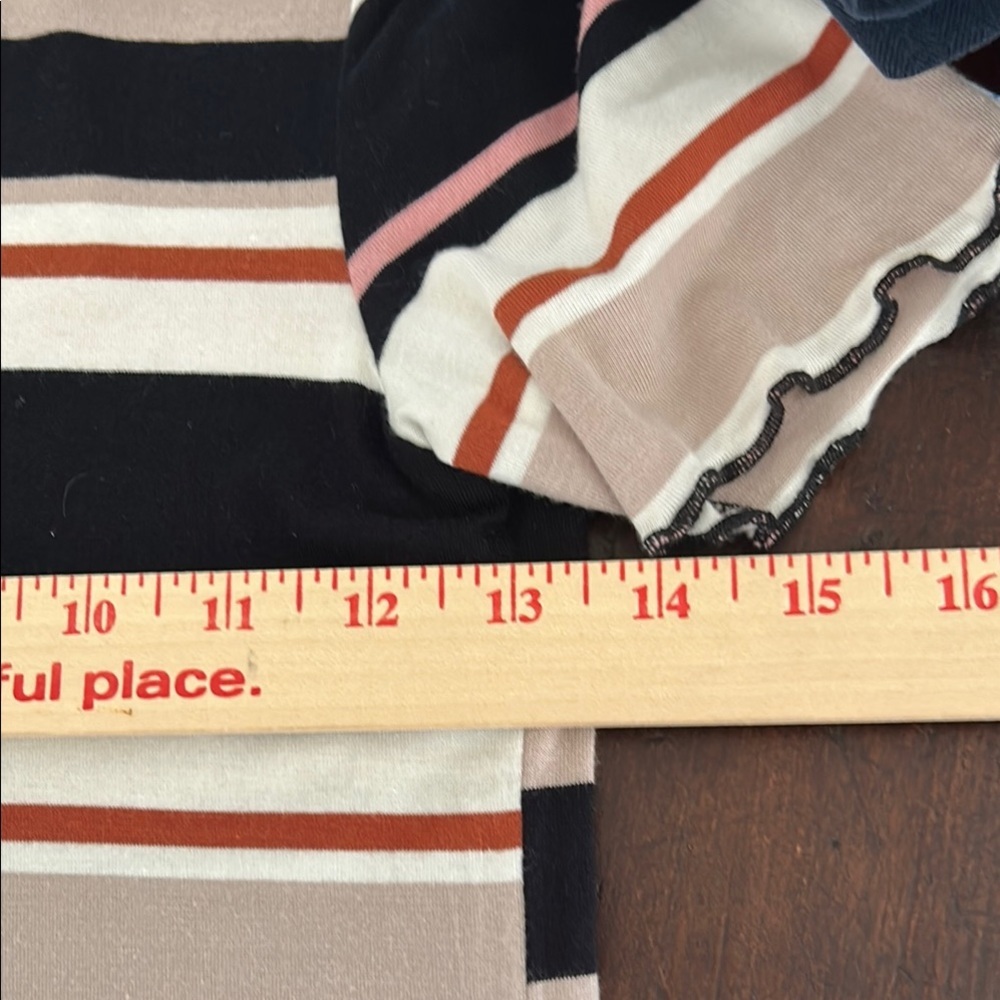 Rue21 Fitted Ribbed Black and White Short Sleeve Tee - Picture 3 of 7